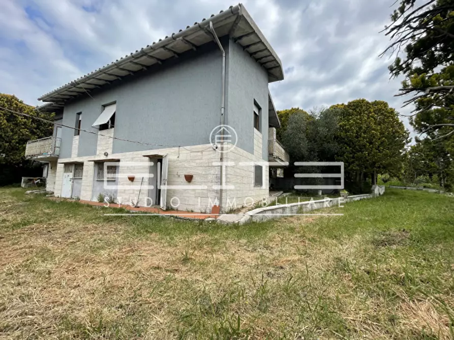 Immagine 29 di Villa in vendita  in CANDIA a Ancona