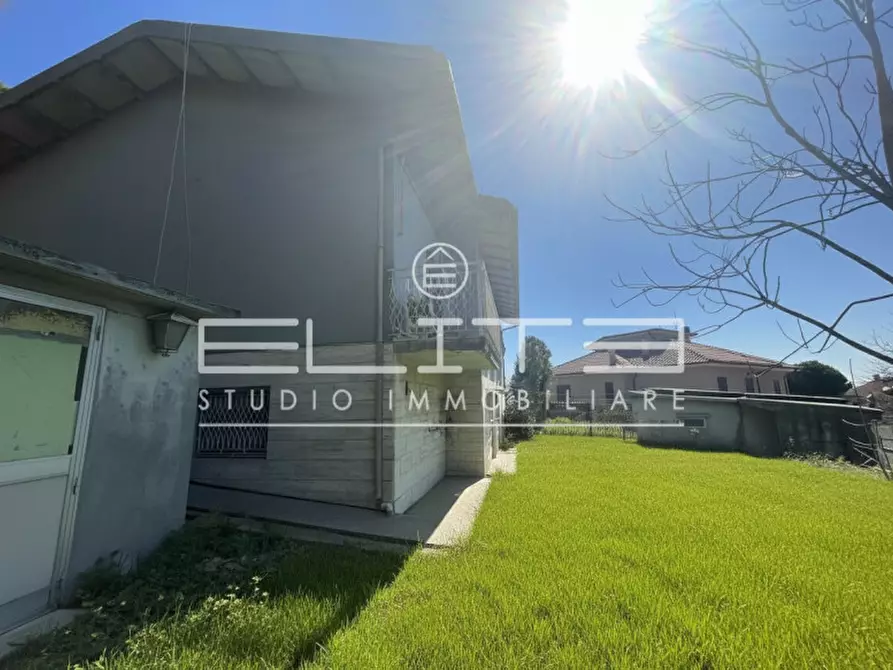 Immagine 30 di Villa in vendita  in CANDIA a Ancona