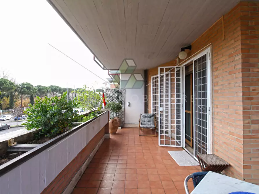 Immagine 16 di Appartamento in vendita  in Via Louis da Guerre- Via Della Fotografia a Roma