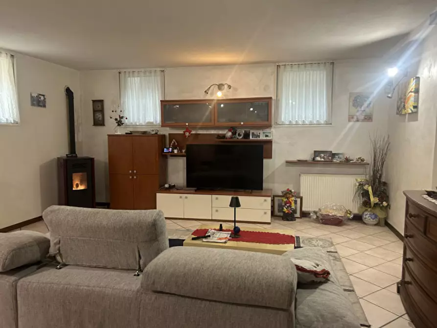 Immagine 1 di Appartamento in vendita  in via ponte a Bosco Chiesanuova