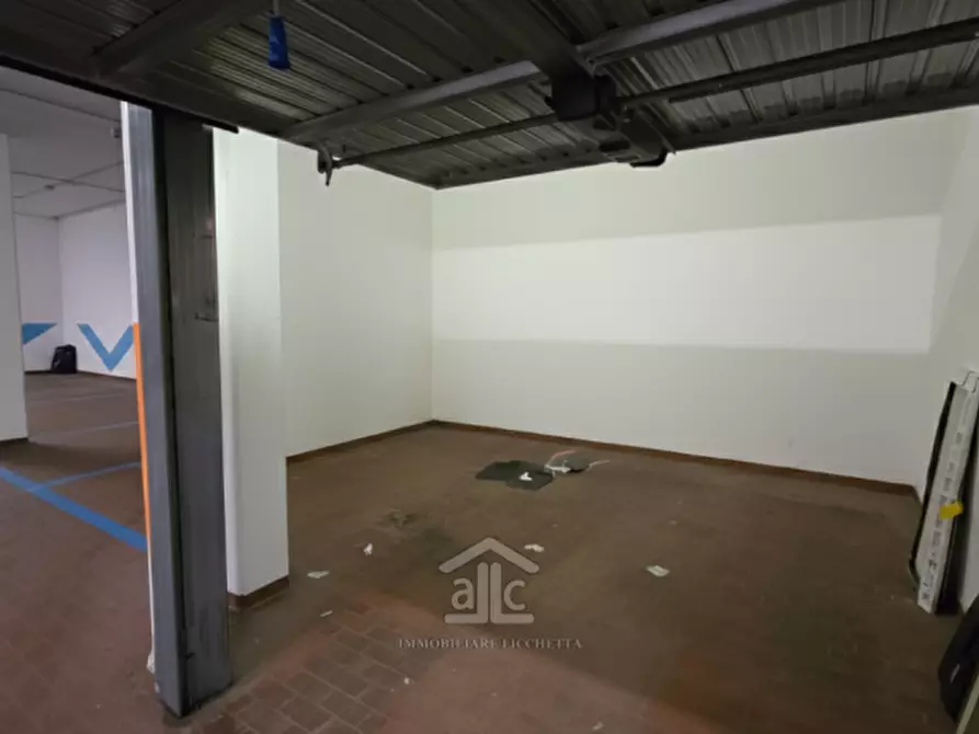 Immagine 18 di Appartamento in vendita  in Via Duca degli Abruzzi 57 a Lecce