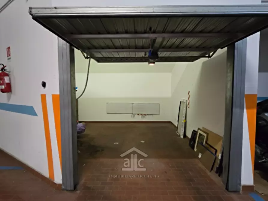 Immagine 23 di Appartamento in vendita  in Via Duca degli Abruzzi 57 a Lecce