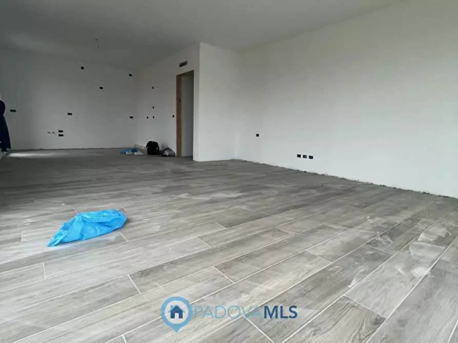 Immagine 3 di Casa quadrifamiliare in vendita  in Via Vangadizza a Rubano