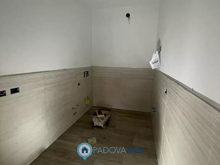 Immagine 9 di Casa quadrifamiliare in vendita  in Via Vangadizza a Rubano