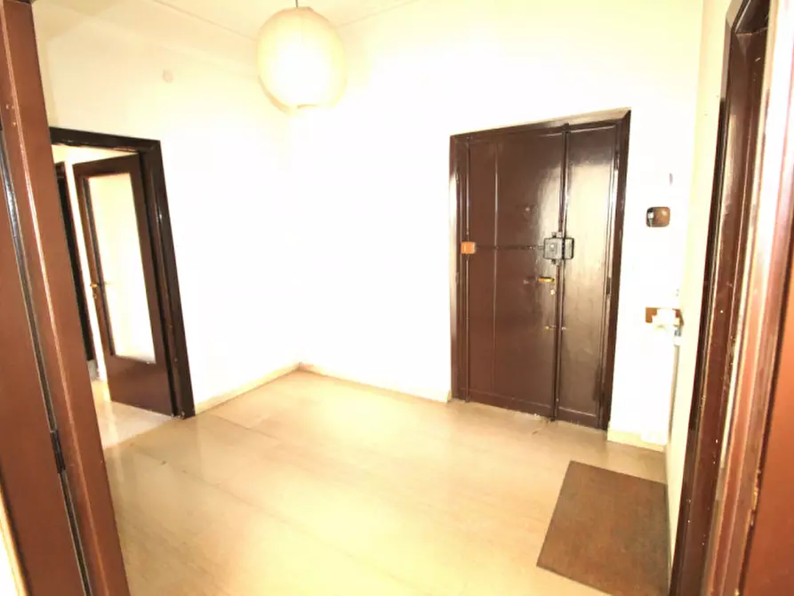 Immagine 6 di Appartamento in vendita  in Via Attilio Friggeri a Roma