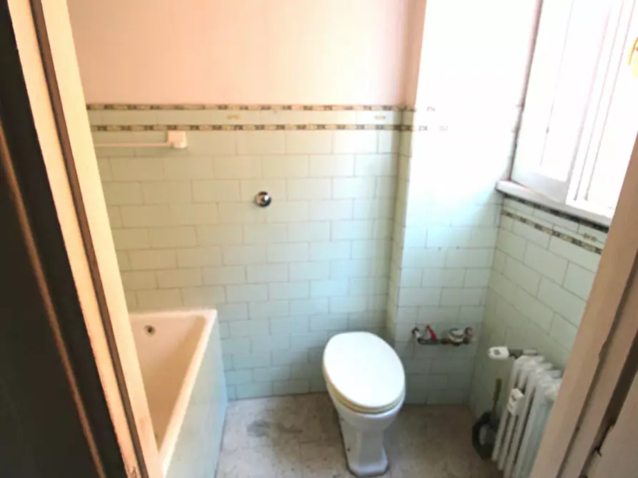 Immagine 15 di Appartamento in vendita  in Via Attilio Friggeri a Roma