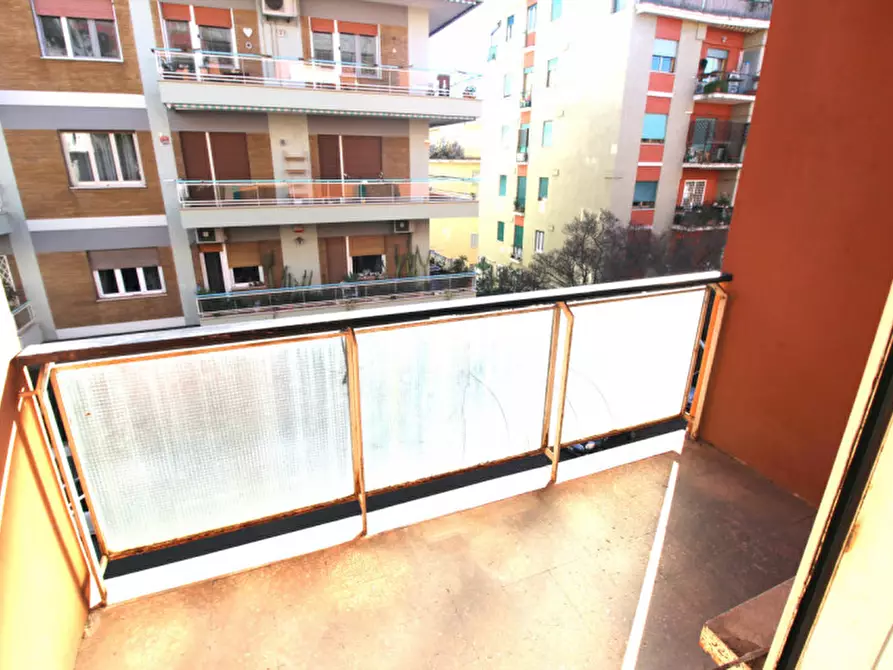 Immagine 20 di Appartamento in vendita  in Via Attilio Friggeri a Roma