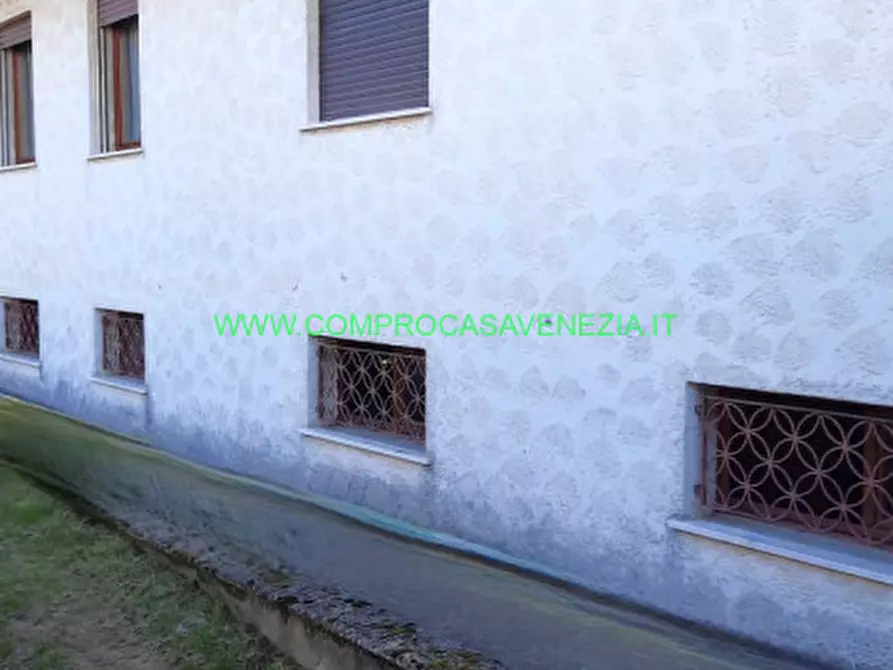 Immagine 5 di Villa in vendita  in comune di preganziol a Preganziol