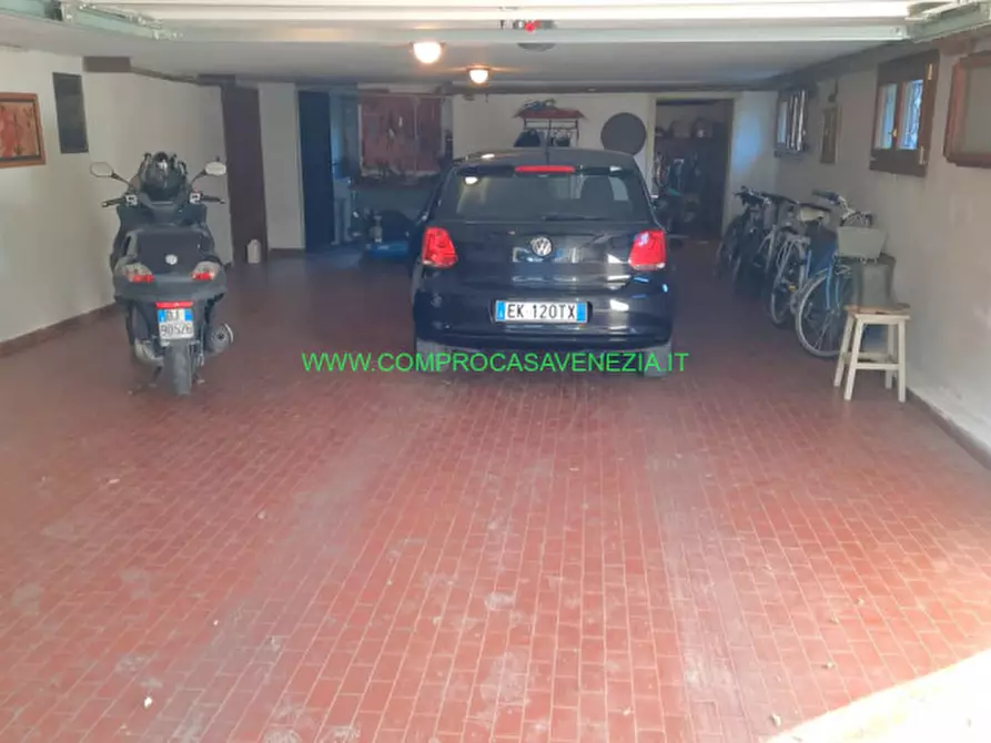 Immagine 18 di Villa in vendita  in comune di preganziol a Preganziol