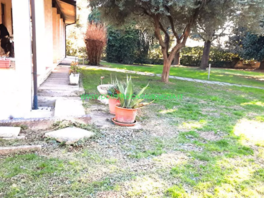 Immagine 23 di Villa in vendita  in comune di preganziol a Preganziol
