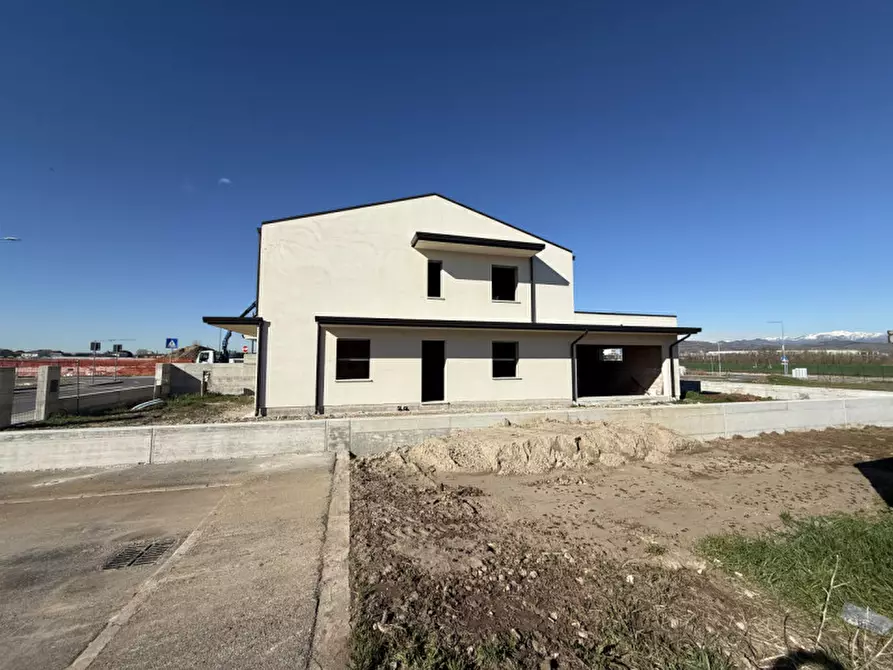 Immagine 5 di Casa bifamiliare in vendita  a San Bonifacio