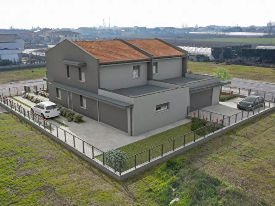 Immagine 6 di Casa bifamiliare in vendita  a San Bonifacio