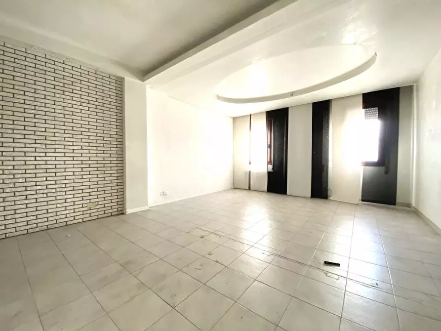 Immagine 1 di Ufficio in vendita  a Rubano