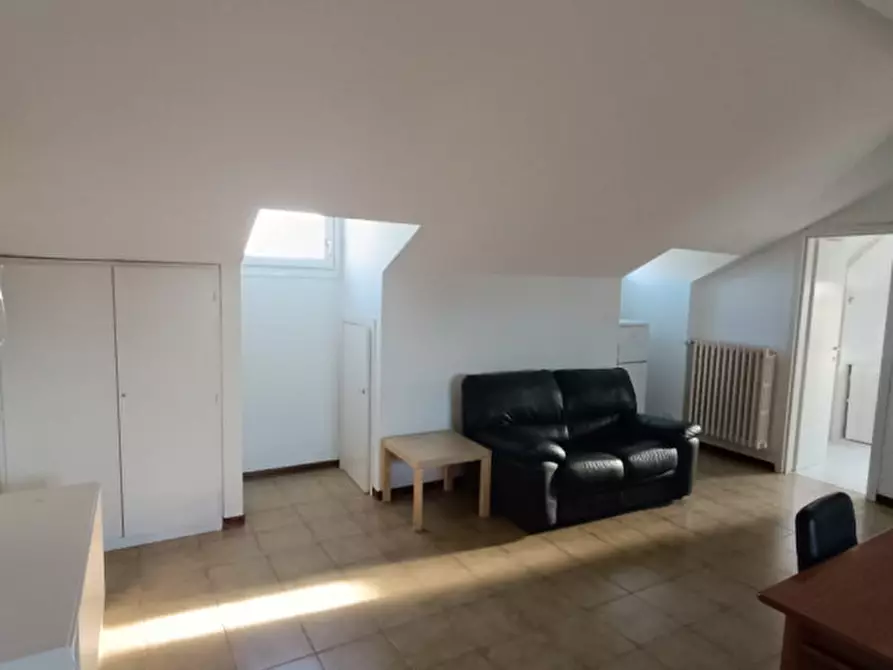 Immagine 2 di Appartamento in affitto  in via San Zeno 45 a Brescia