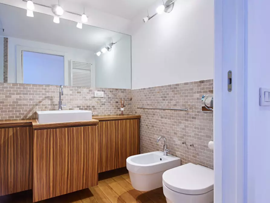 Immagine 17 di Loft/Open space in vendita  in Via Lodovico il Moro 27 a Milano