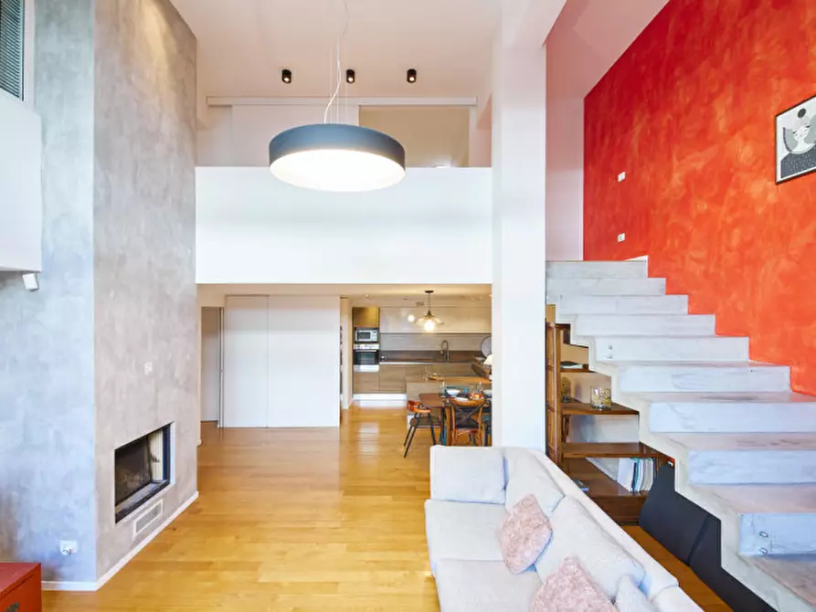 Immagine 18 di Loft/Open space in vendita  in Via Lodovico il Moro 27 a Milano