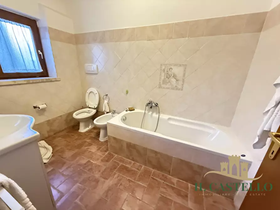 Immagine 11 di Agriturismo in vendita  in Via Nazionale a Castiglione Del Lago