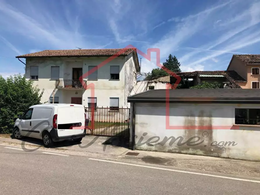 Immagine 2 di Casa indipendente in vendita  in Via Cacciatora 26 a Loria