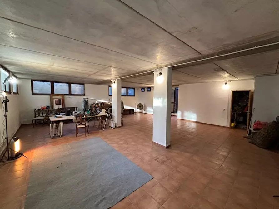 Immagine 3 di Magazzino in vendita  in Via Marconi 50 a Sannazzaro De' Burgondi