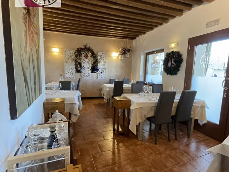 Immagine 6 di Attività commerciale in vendita  in piazza camerini a Piazzola Sul Brenta