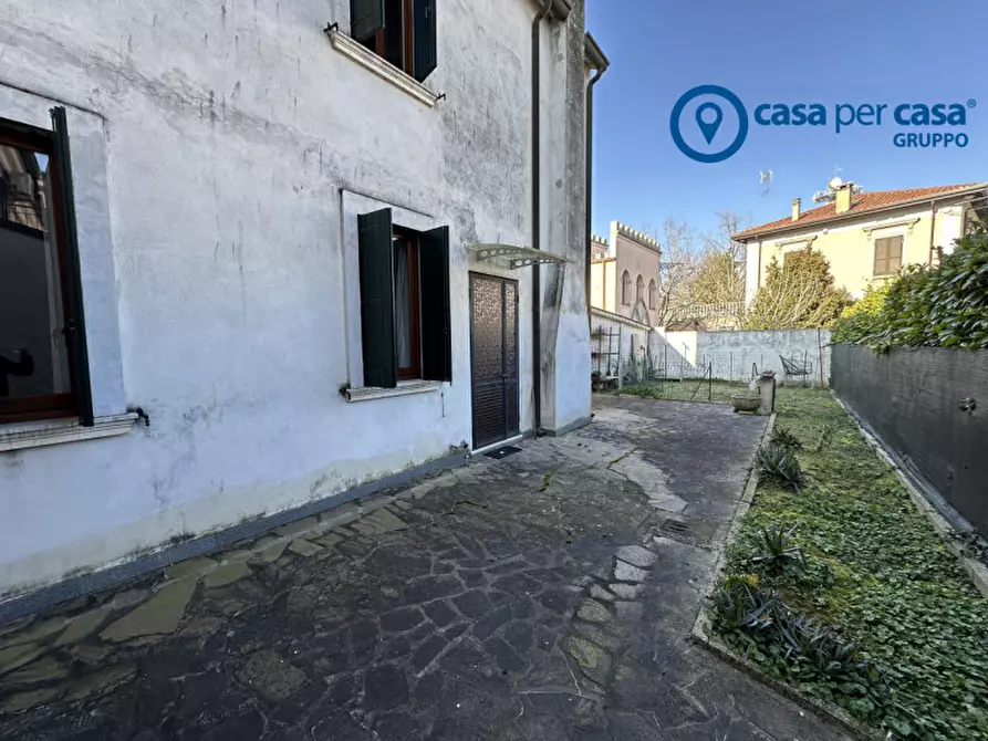 Immagine 30 di Villetta a schiera in vendita  in Via Retratto a Adria