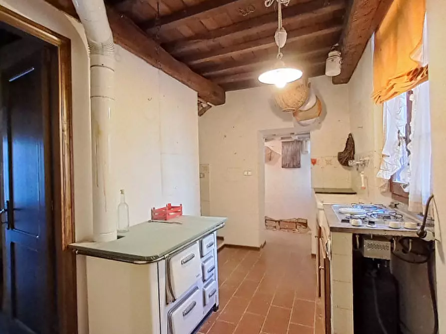 Immagine 9 di Appartamento in vendita  a Passignano Sul Trasimeno