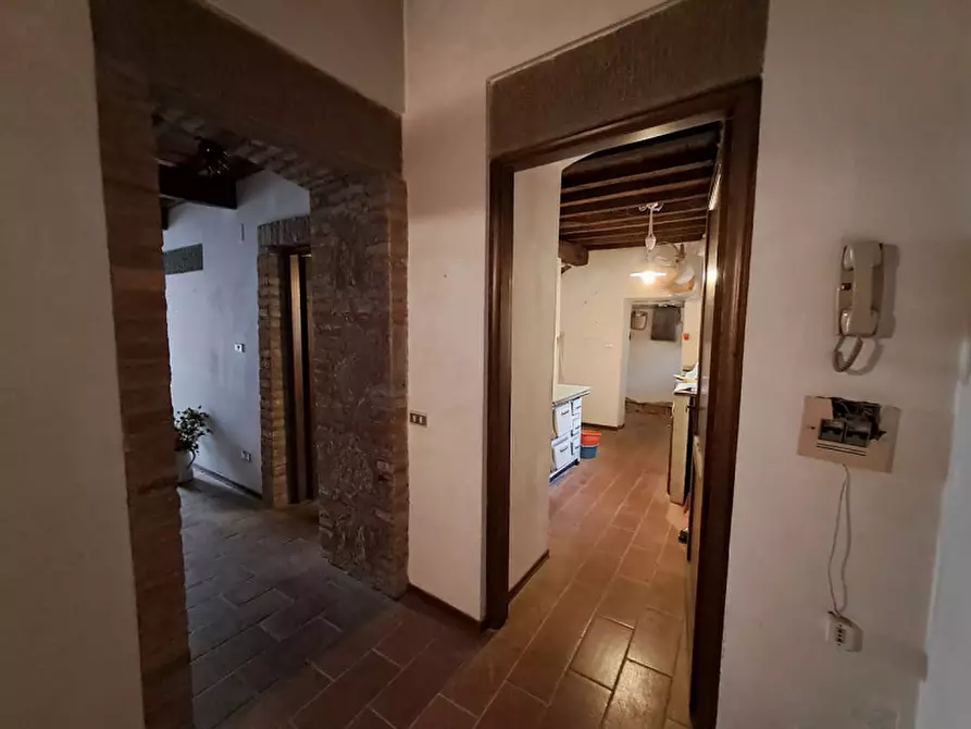 Immagine 12 di Appartamento in vendita  a Passignano Sul Trasimeno