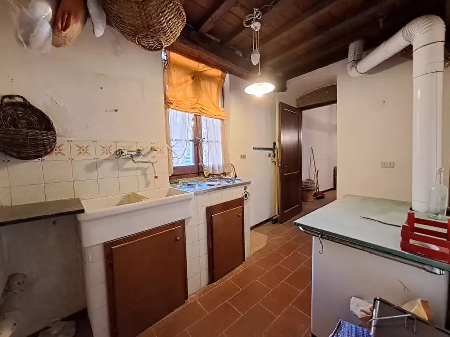 Immagine 21 di Appartamento in vendita  a Passignano Sul Trasimeno