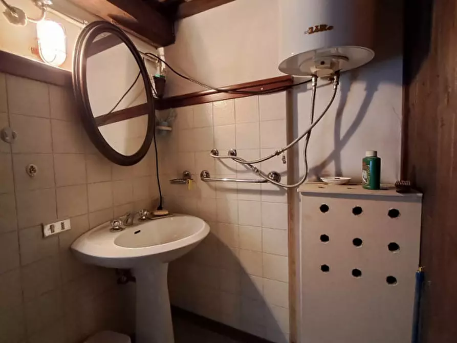 Immagine 25 di Appartamento in vendita  a Passignano Sul Trasimeno