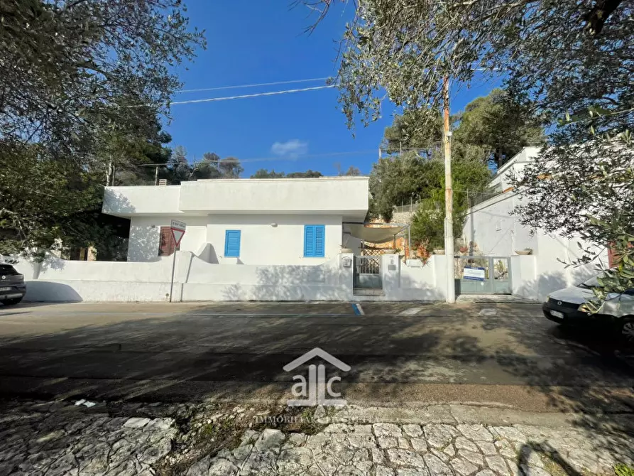 Immagine 3 di Villa in vendita  in Via per Tricase a Castro