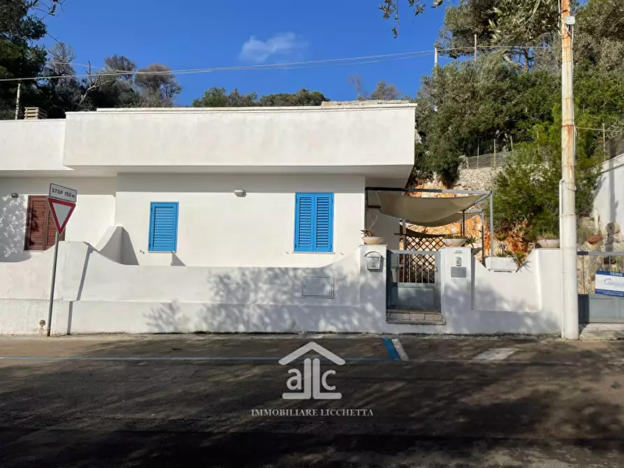 Immagine 4 di Villa in vendita  in Via per Tricase a Castro