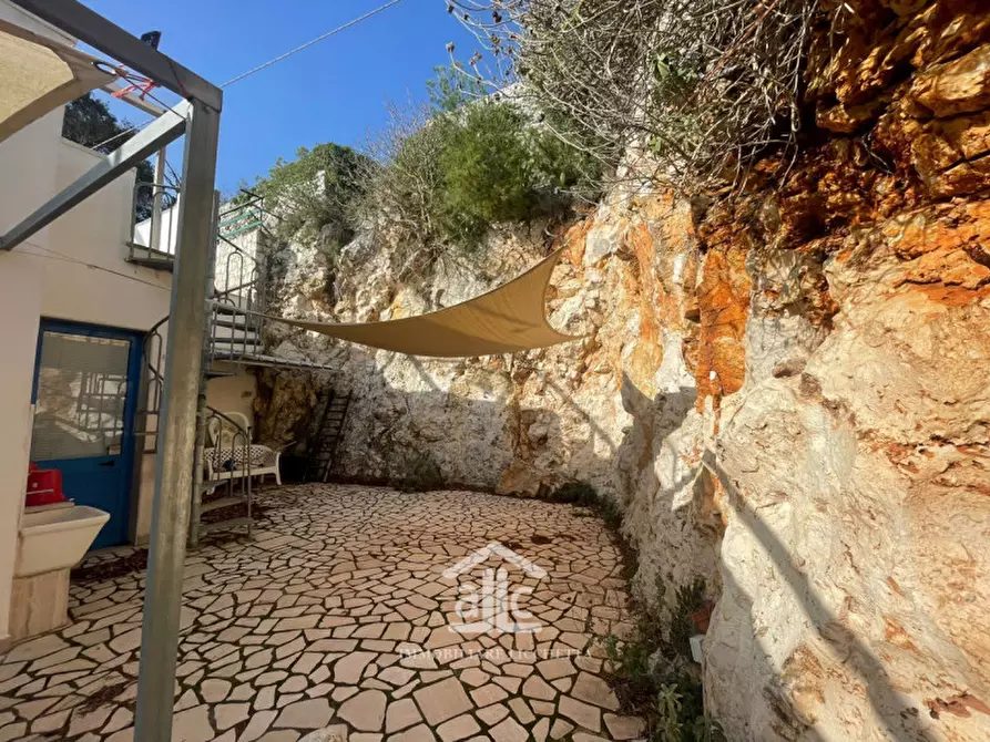 Immagine 7 di Villa in vendita  in Via per Tricase a Castro