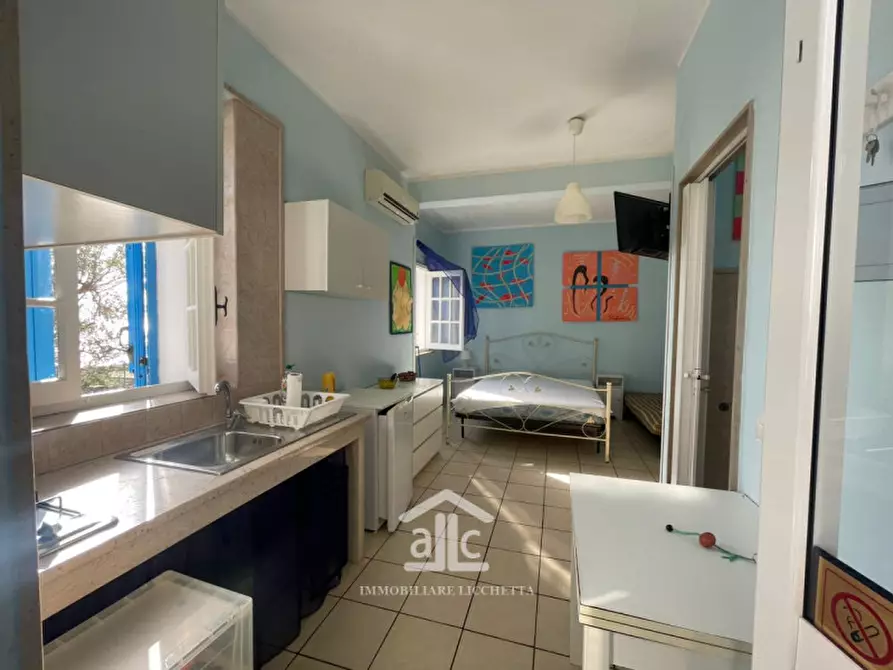 Immagine 18 di Villa in vendita  in Via per Tricase a Castro