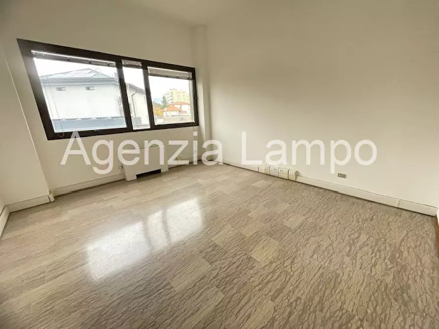 Immagine 2 di Ufficio in vendita  in Via Oberdan a Pordenone