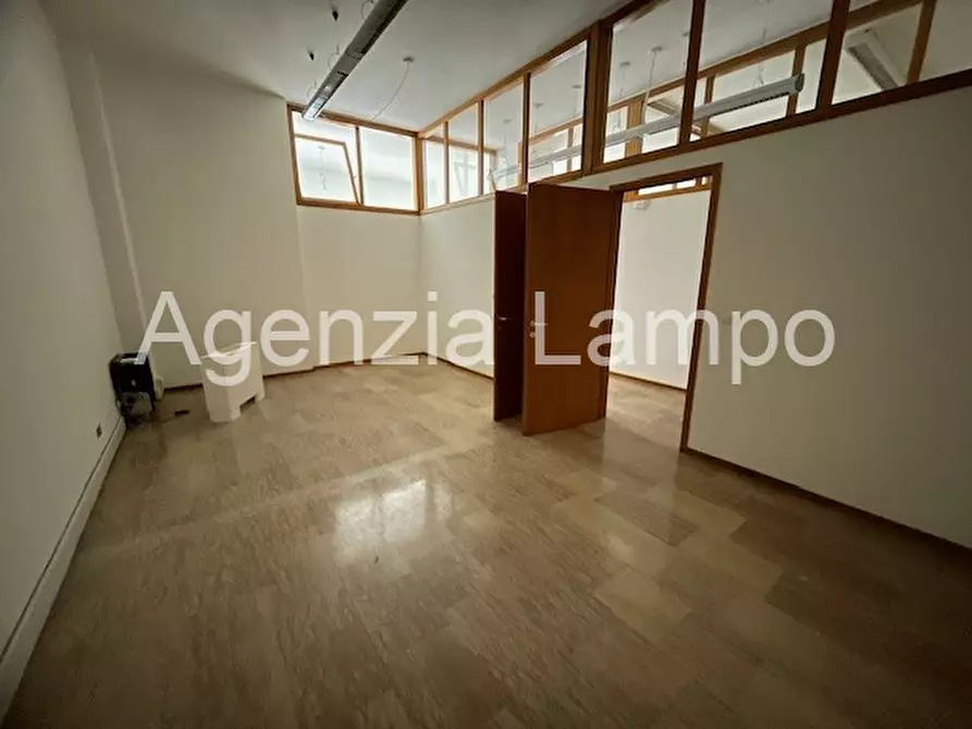 Immagine 7 di Ufficio in vendita  in Via Oberdan a Pordenone