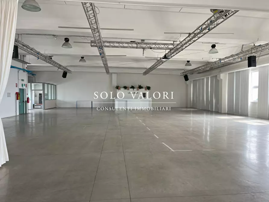 Immagine 6 di Capannone industriale in affitto  a Chiuppano