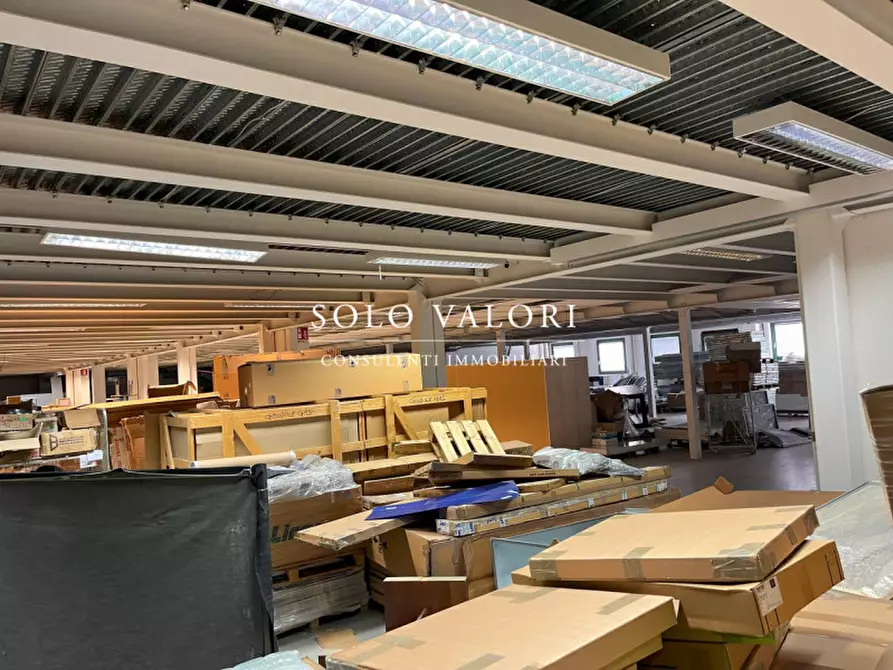 Immagine 8 di Capannone industriale in affitto  a Chiuppano