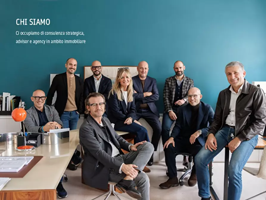 Immagine 13 di Capannone industriale in affitto  a Chiuppano