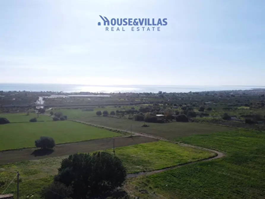 Immagine 4 di Villa in vendita  in contrada petrara a Avola