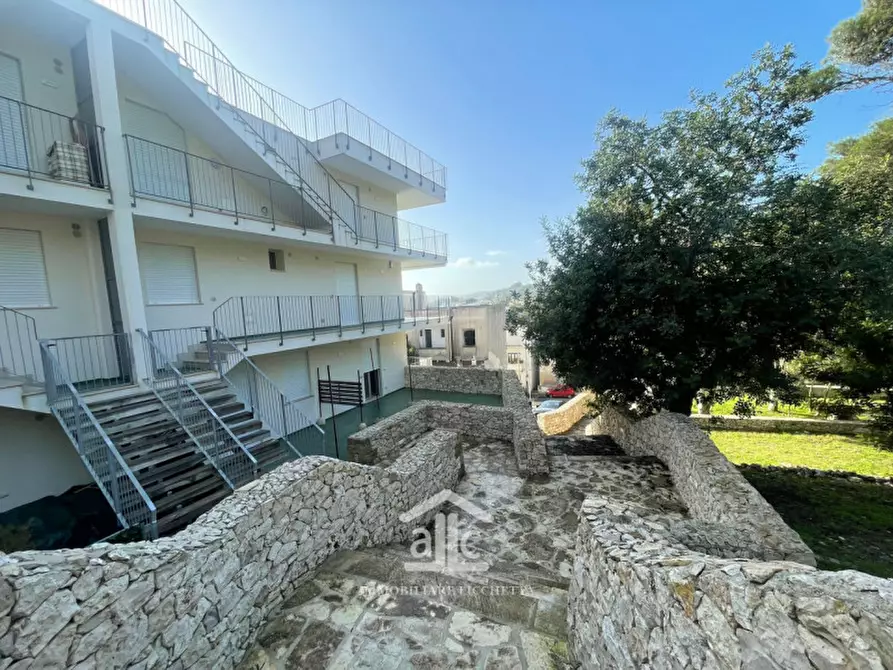 Immagine 4 di Appartamento in vendita  in Via Vittorio Veneto a Castro