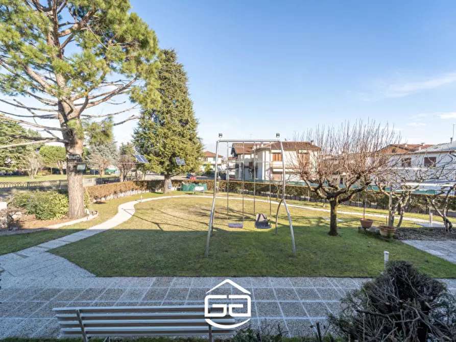 Immagine 20 di Villa in vendita  in Via Granatieri, 1 a Malo