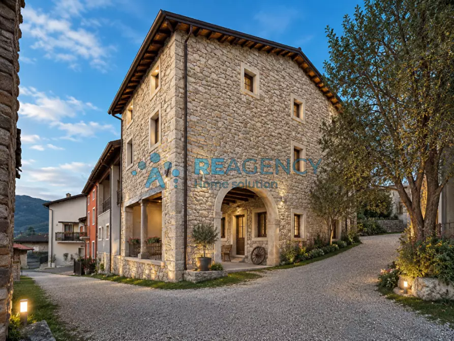 Immagine 1 di Casa indipendente in vendita  in Contrada Fortuna a Castelgomberto