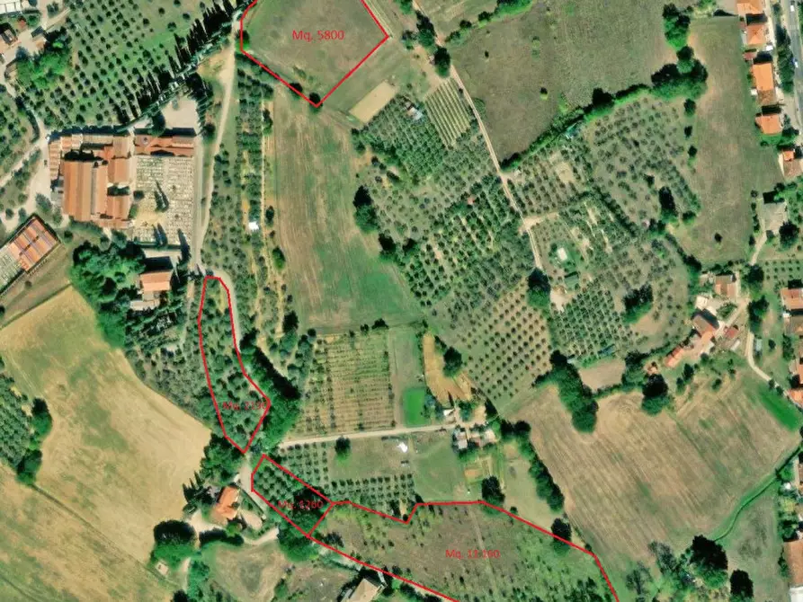 Immagine 17 di Terreno in vendita  in via lago d'iseo a Torrita Di Siena