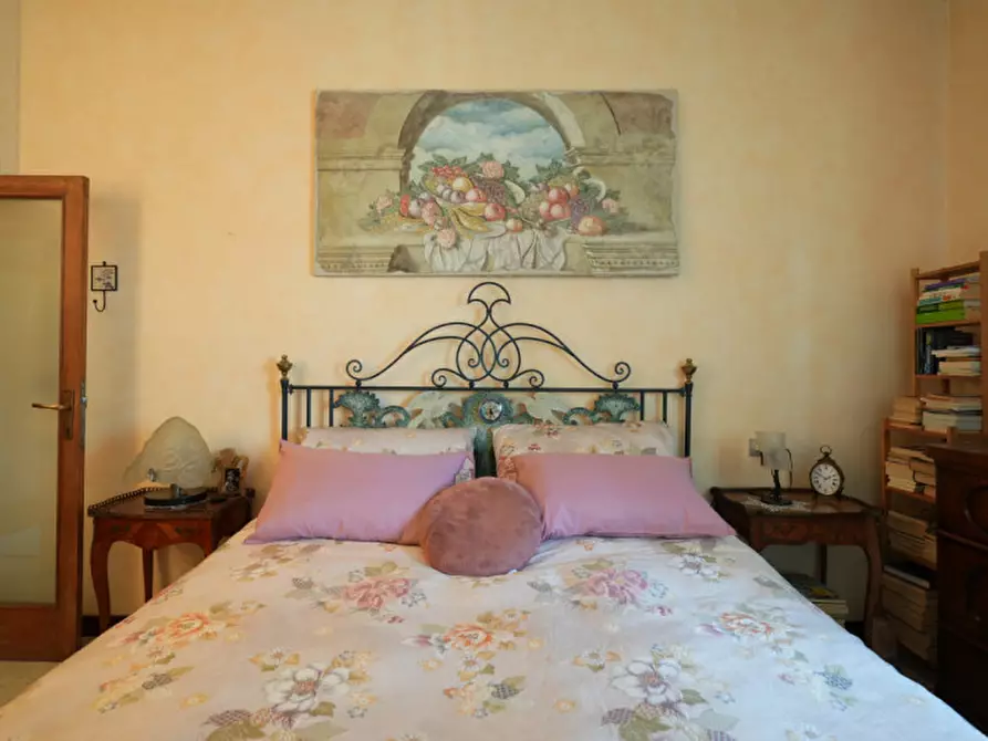 Immagine 18 di Appartamento in vendita  in Strada Nino bixio a Parma