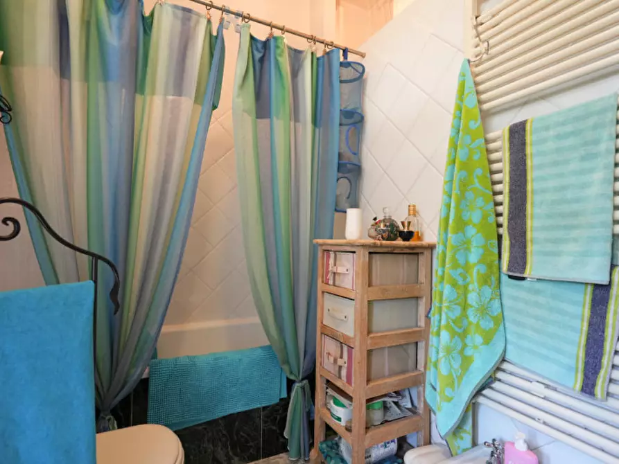 Immagine 20 di Appartamento in vendita  in Strada Nino bixio a Parma