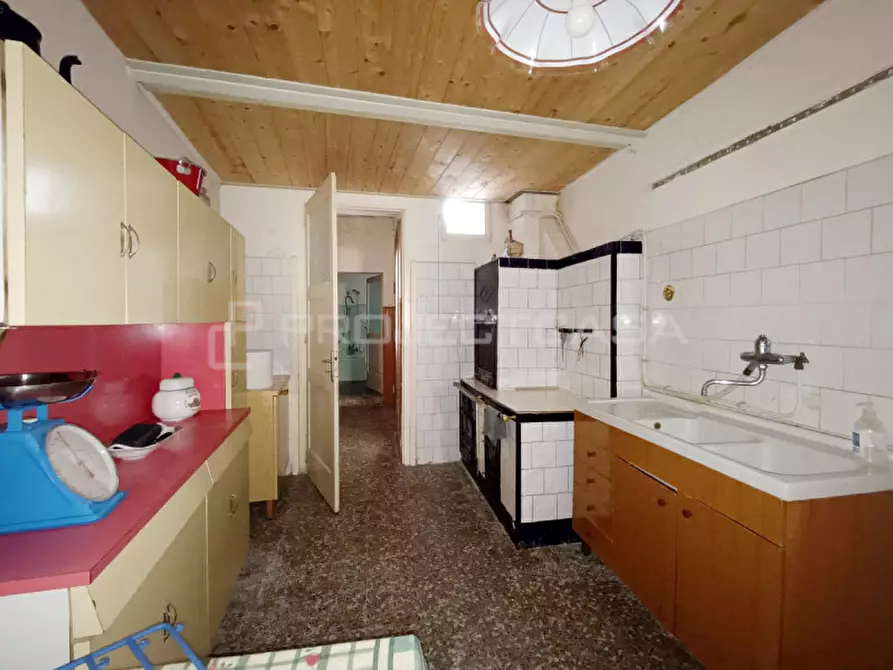 Immagine 11 di Casa indipendente in vendita  in via Roma a Cursi