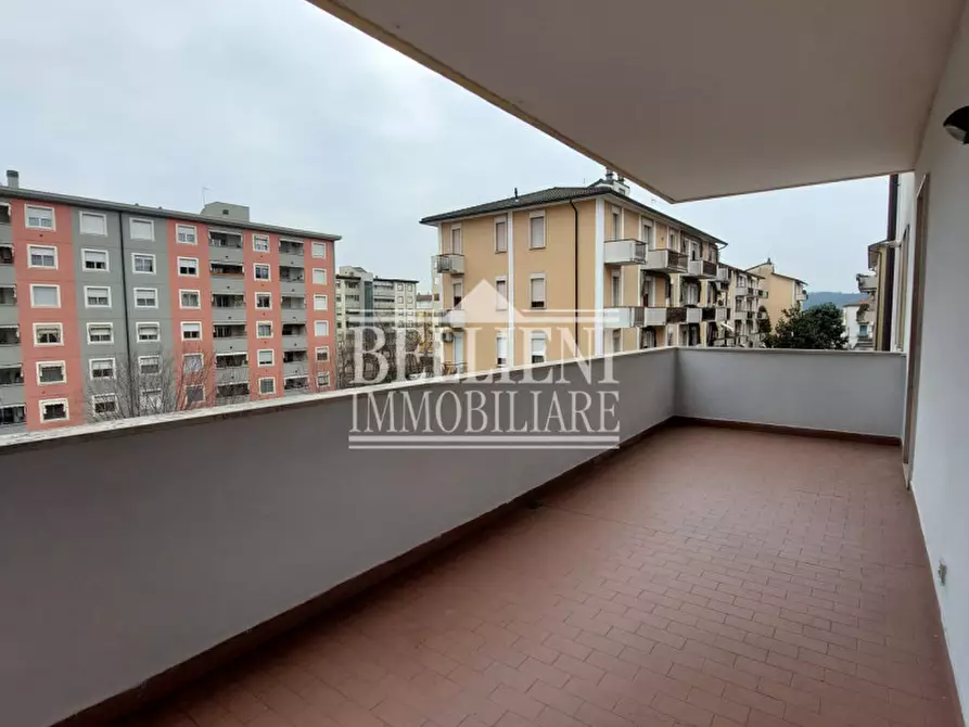 Immagine 11 di Appartamento in affitto  in Via Crispi a Vicenza