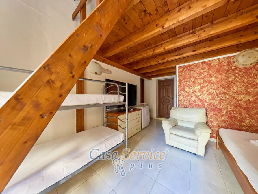 Immagine 31 di Appartamento in vendita  in Via De Tomasi a Gallipoli