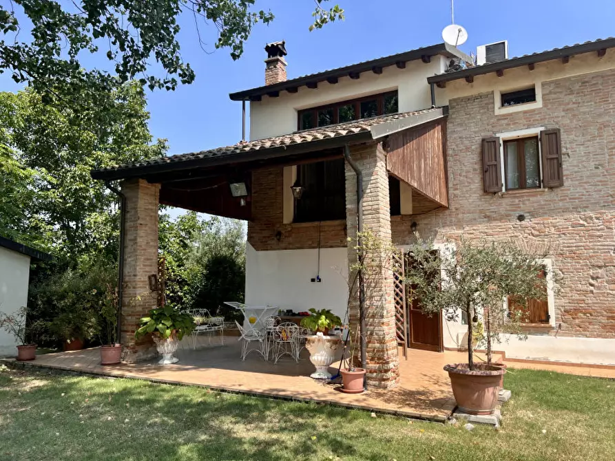 Immagine 3 di Rustico / casale in vendita  in Strada Mazzola Levante a San Secondo Parmense