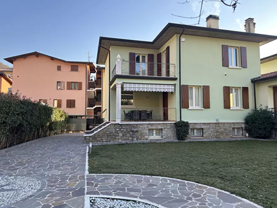 Immagine 4 di Casa bifamiliare in vendita  in via cave 81/c a Botticino